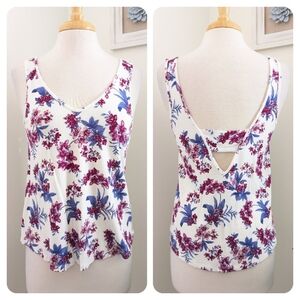 American Eagle Soft & Sexy Crepe Floral Multicolor V Neck Tank Top Medium